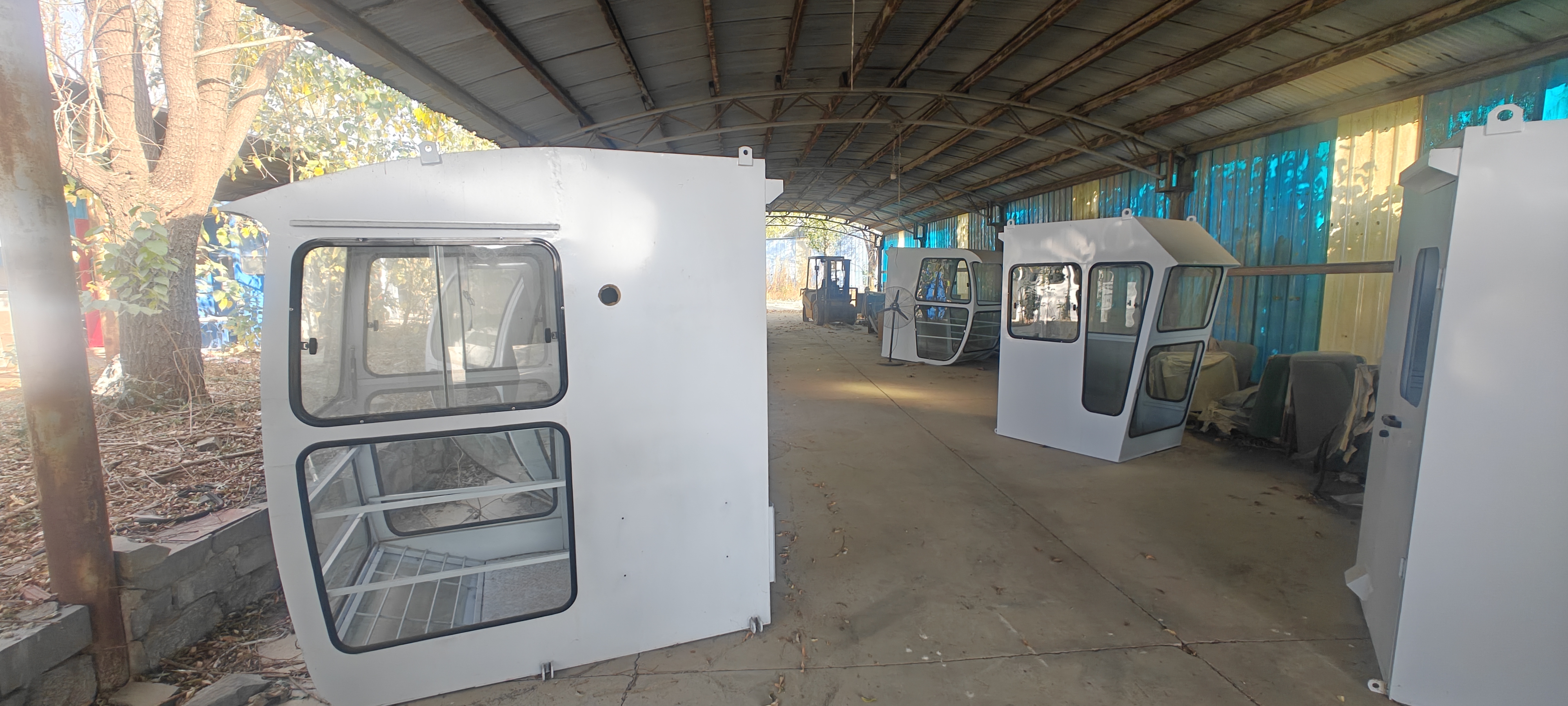 Tower crane operator cabin (2)
