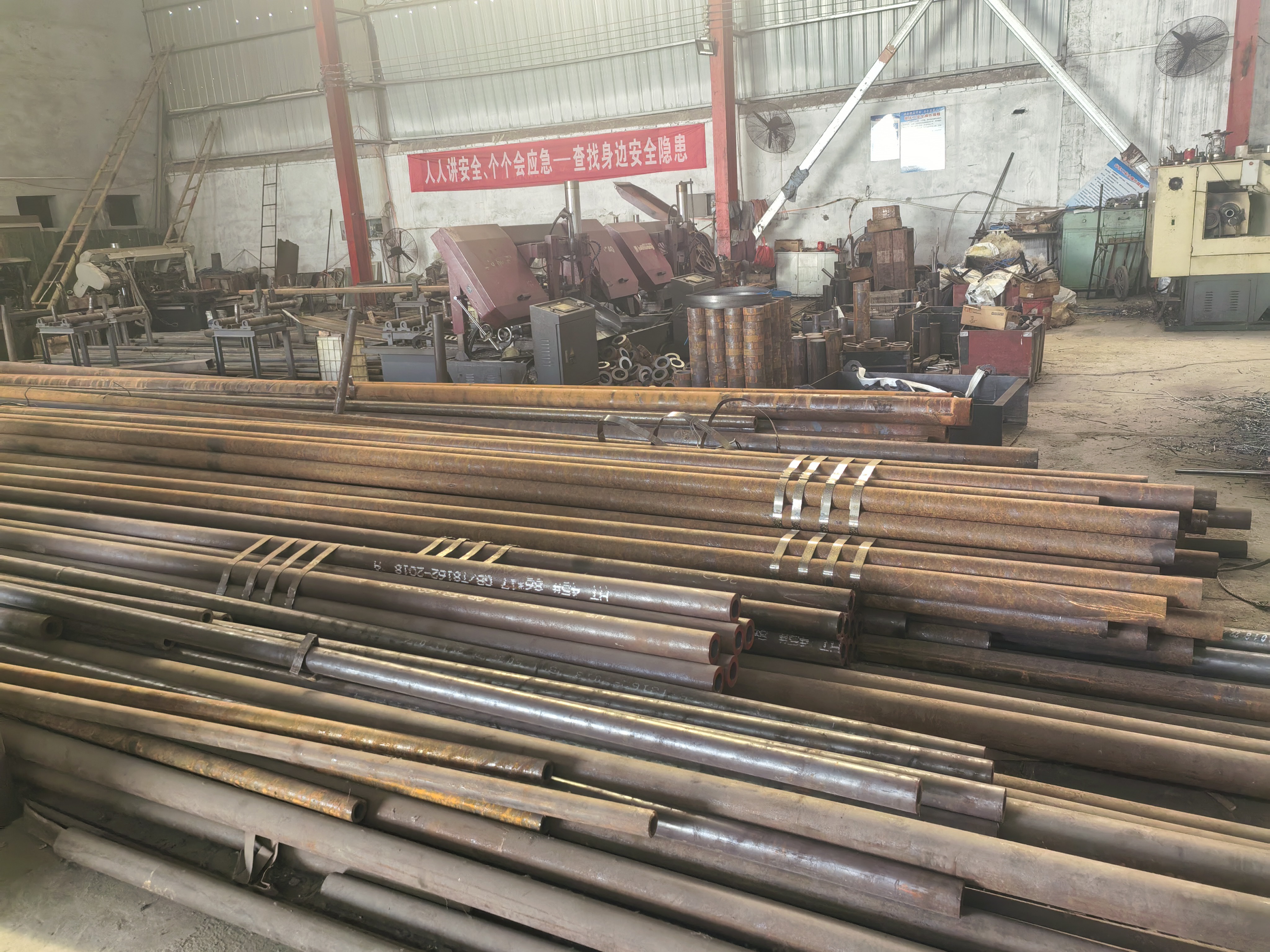 Tower crane trolley roller (2)